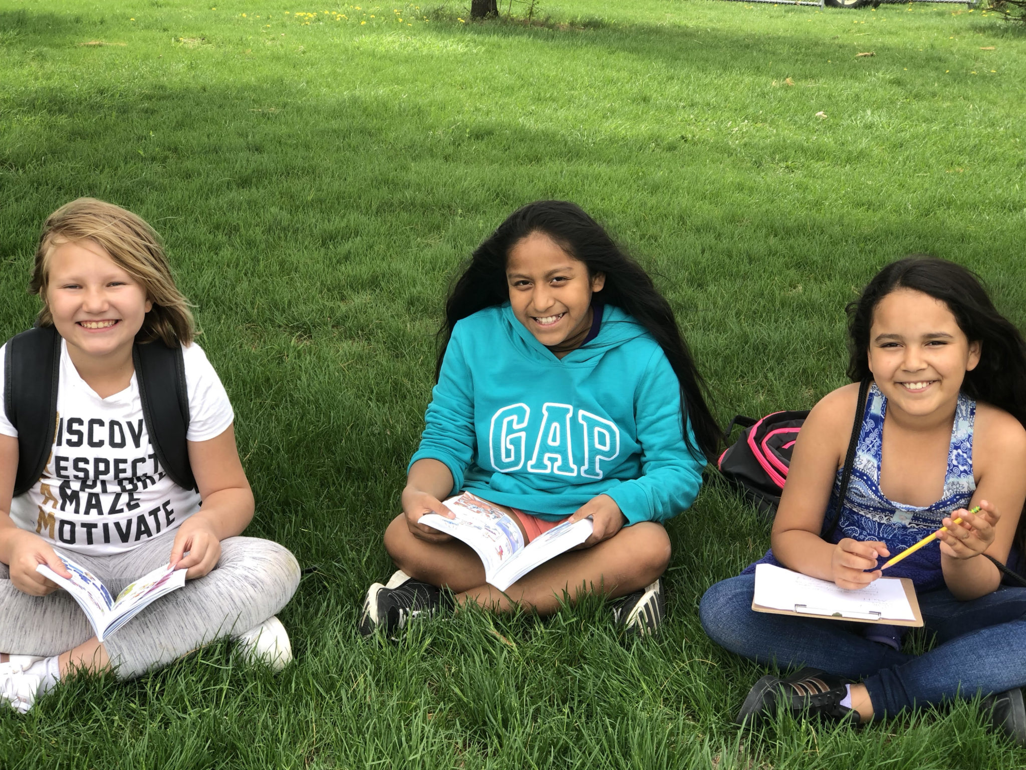Antelope Lending Library - 3 girls reading